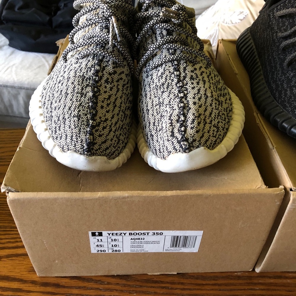 Yeezy boost v2 sz 10.5-11 - Picture 7 of 8